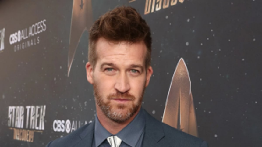 Star Trek and Captain Marvel Actor Kenneth Mitchell Passes Away at 49 After Battle with ALS 1 Star Trek and Captain Marvel Actor Kenneth Mitchell Passes Away at 49 After Battle with ALS