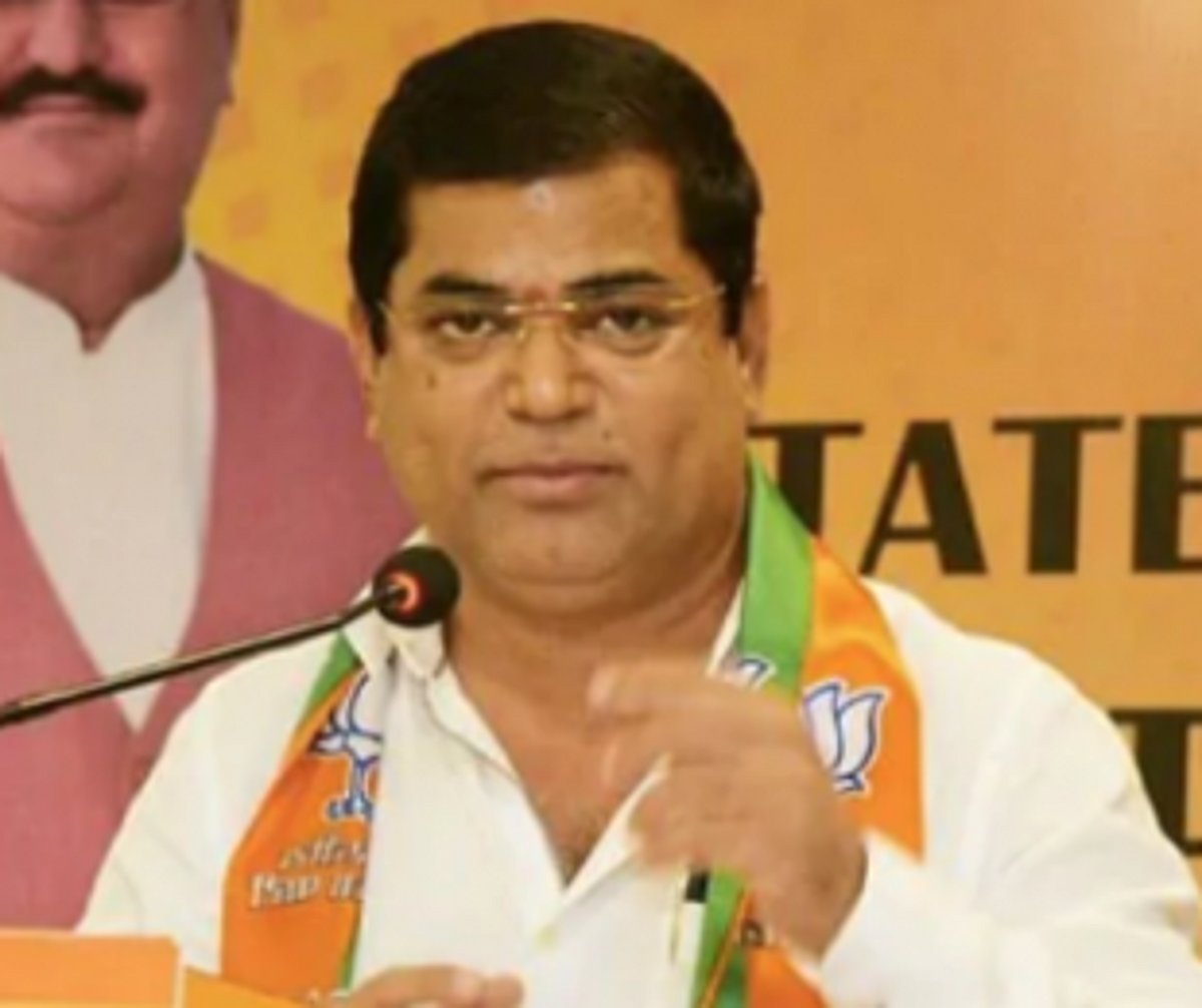 State facing serious crimes, why fuss over ‘porn’ clip, ask netizens