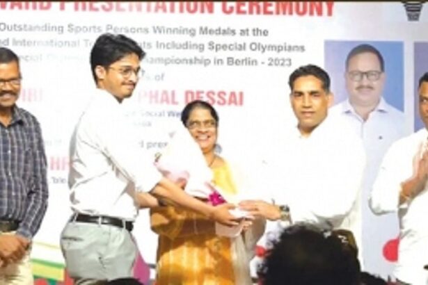 State govt honours international  yogasana champion Dr Nhehern