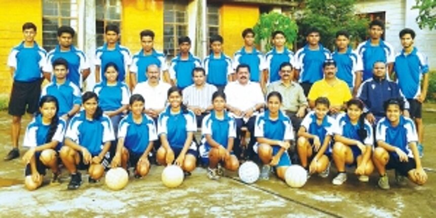 State teams eye gold