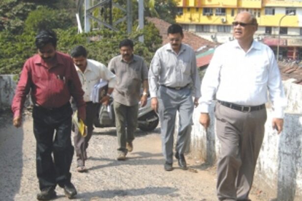 Station road-Calconda footbridge gets Kamat’s attention, finally