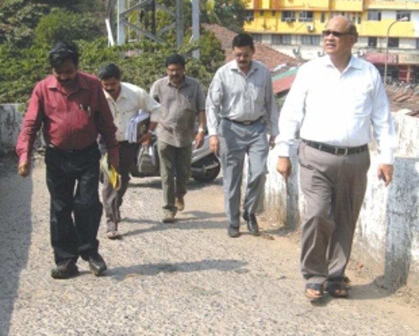 Station road-Calconda footbridge gets Kamat’s attention, finally
