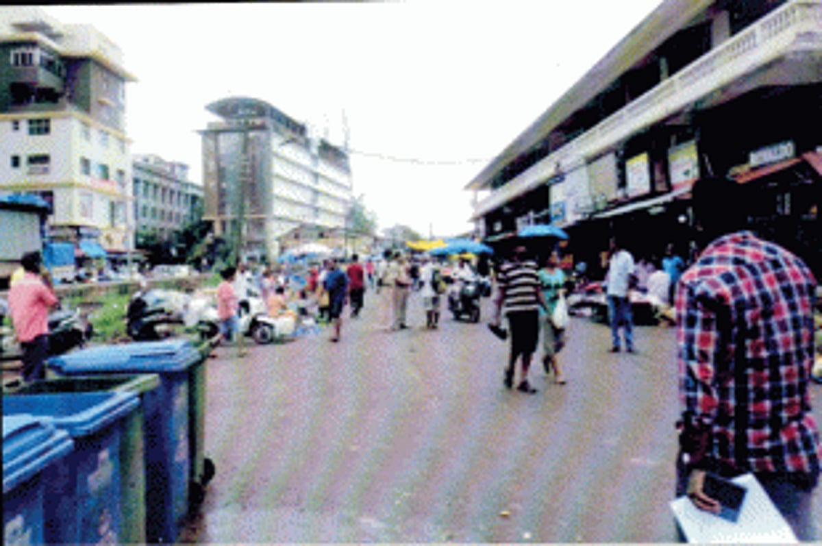 Stop harassing poor vendors  in Mapusa market