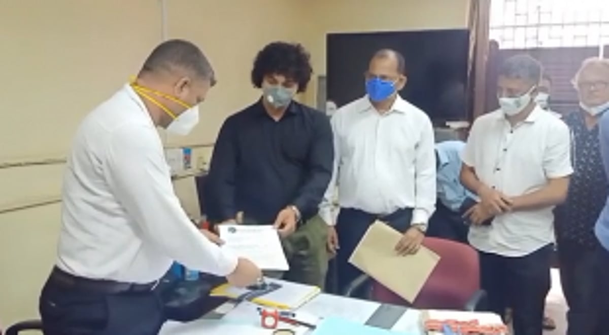 Stop new land acquisition for double tracking: GE