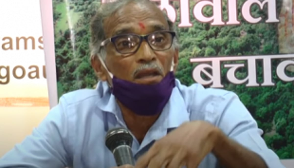 Stopped in Melaulim, villagers address media in Panjim