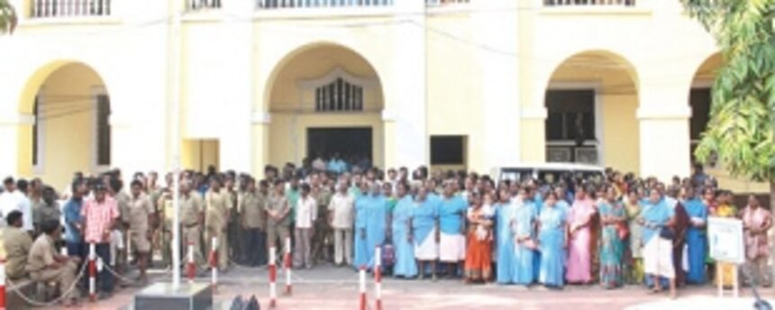 Striking MMC employees paralyse work in port town