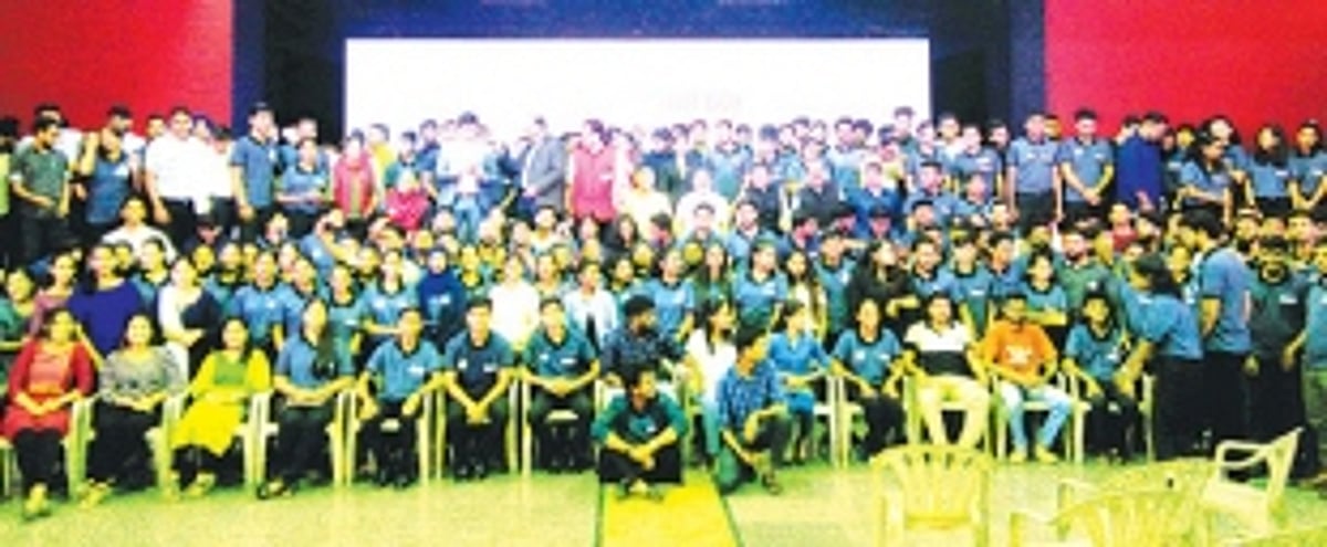 Student buddies of Vibrant Goa felicitated