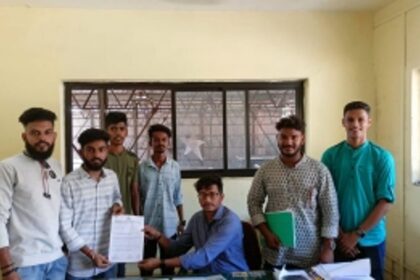 Student delegation meets Kadamba Depot Manager requesting for public transport from Cuncolim to Sanvordem