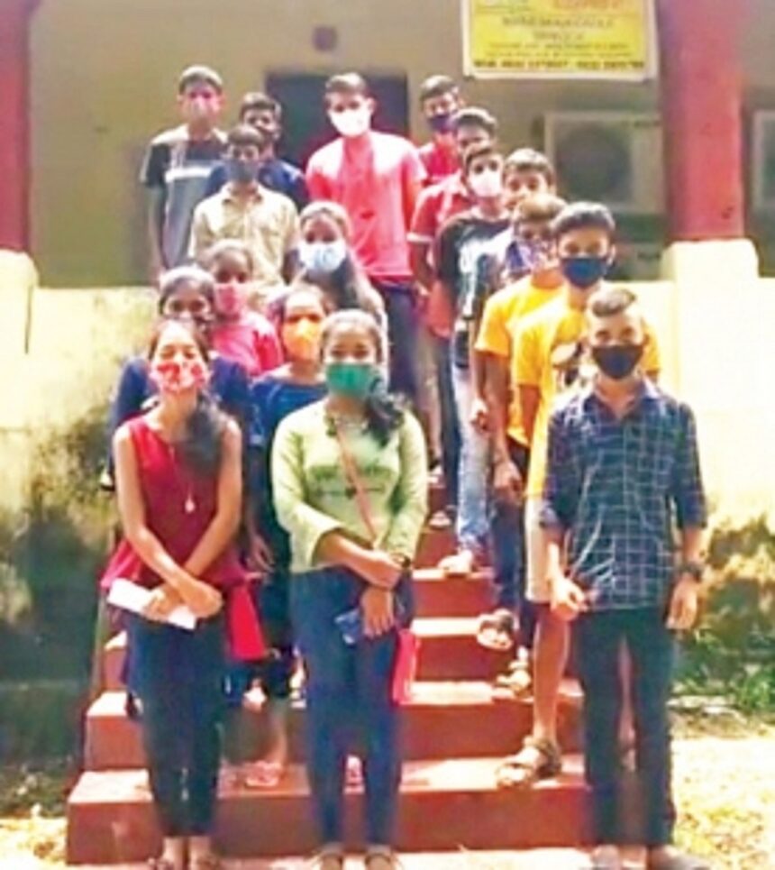 Students from three Sattari villages demand proper Internet network, hold protest 1 Students from three Sattari villages demand proper Internet network, hold protest