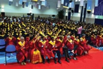 Students get their degrees at GIM’s silver celebrations