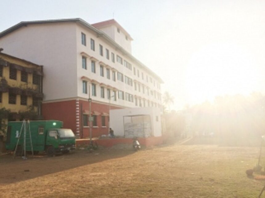 Students resent ‘fortress’ Borda school