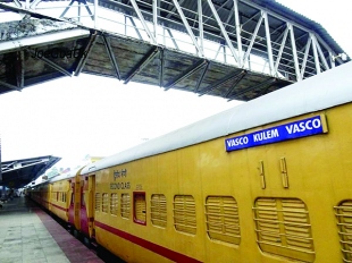 Students suffer as Vasco-Kulem passenger train stopped