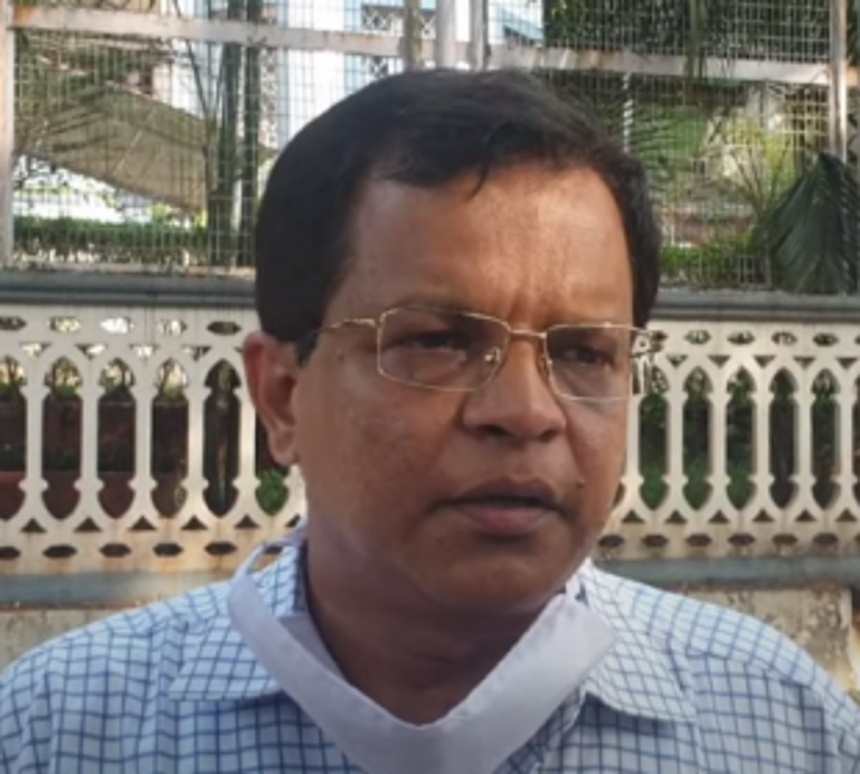 Sugarcane farmers meet Agriculture Director