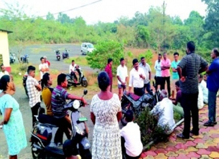 Sugarcane harvest begins, Sanguem farmers push for reopening of Sanjivani factory 1 Sugarcane harvest begins, Sanguem farmers push for reopening of Sanjivani factory