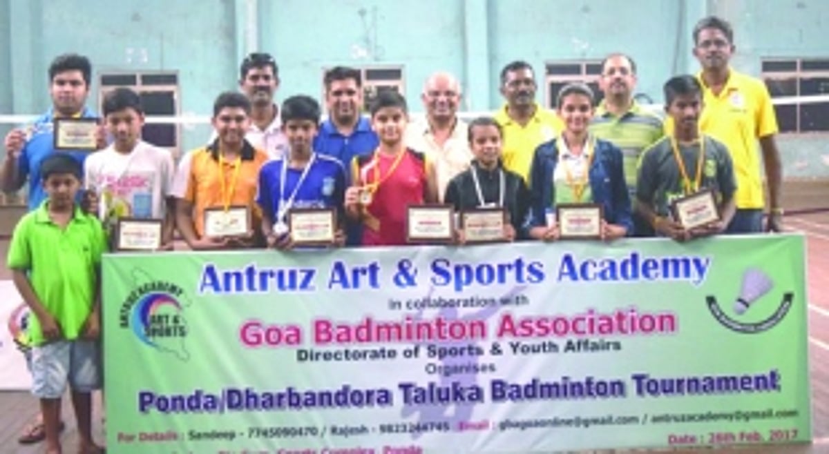 Suresh, Riya bag titles in respective categories