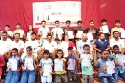 Suyash wins Daji Sonawane chess title