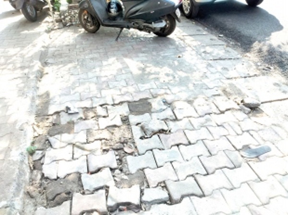 Swatantra path in Vasco  needs new pavers