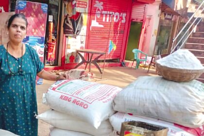 Sweating it out for salt:
Praveen Bagli is one of
Pernem’s last salt farmers