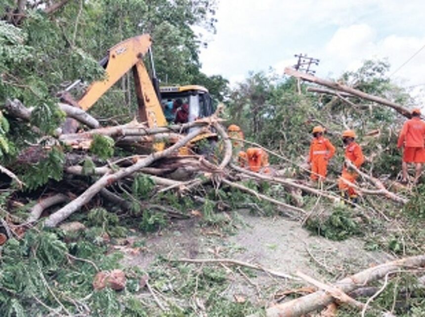 TAUKTAE TURNS SALCETE TOPSY TURVY