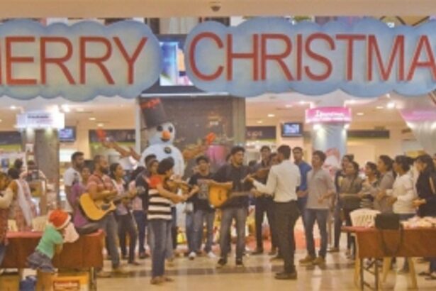 THE CHRISTMAS FLASH MOBS