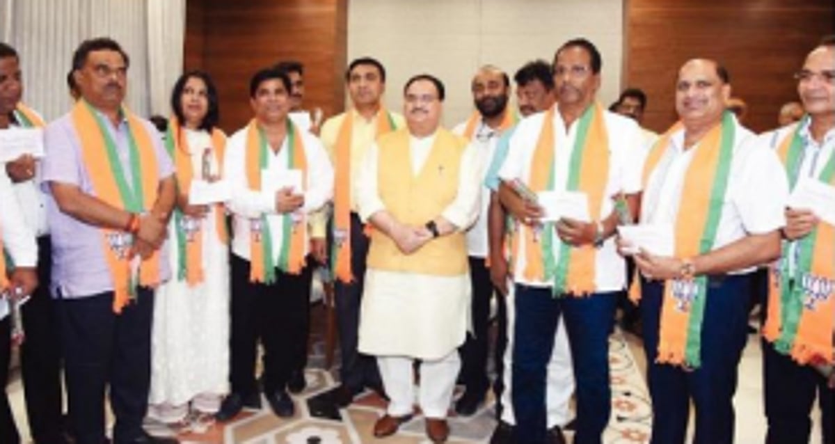 THE GRASS ALWAYS LOOKS GREENER  ON THE OTHER SIDE