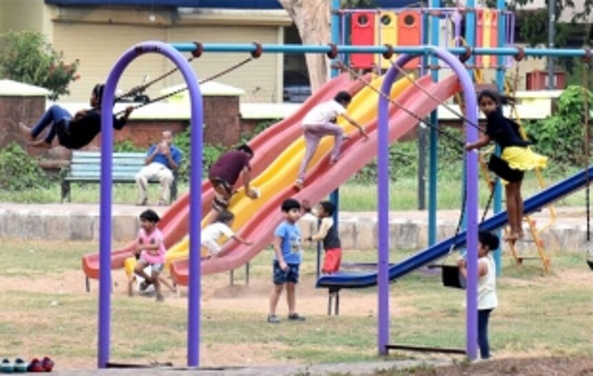 THE KIDS ARE ON A HOLIDAY AND THEY WANT THINGS TO DO. WHAT DO YOU DO?