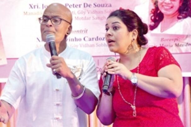 THE ROSES BRING BACK MEMORIES OF THE MELODY KING