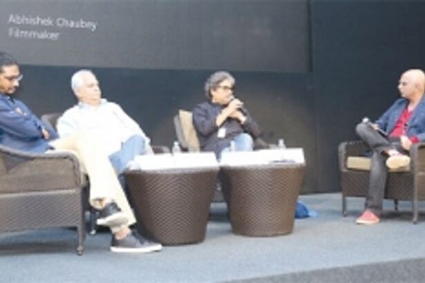 THE ‘STORYTELLERS’ ANALYZE THE ‘CHANGING’ STORIES