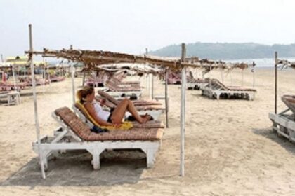 THOMAS COOK'S FALL BRINGS LONG HARD DAYS AHEAD FOR THE TOURIST TRADE
