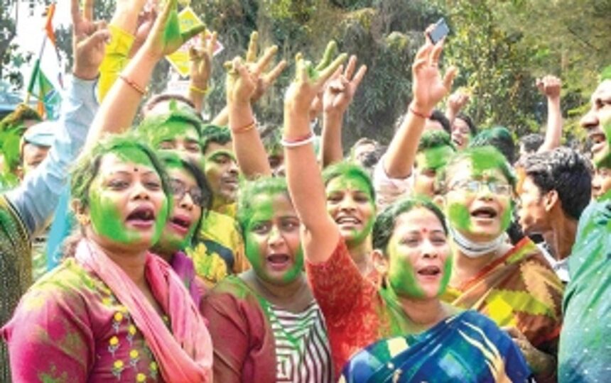 TMC crushes opposition in Bengal civic polls, wins 102 of 108 municipalities 1 TMC crushes opposition in Bengal civic polls, wins 102 of 108 municipalities