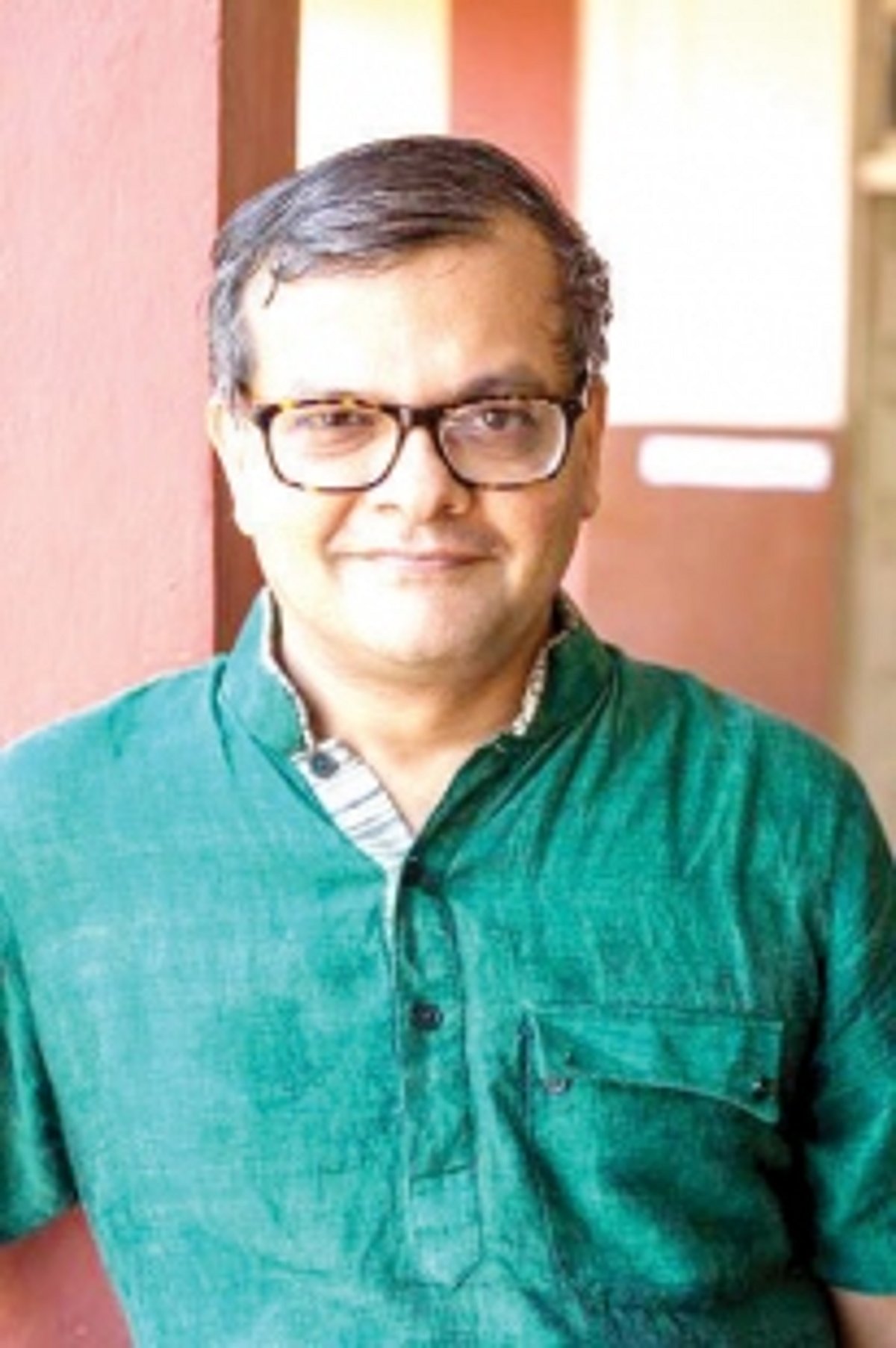 Take Goa forward, not backward, Dr Sawant