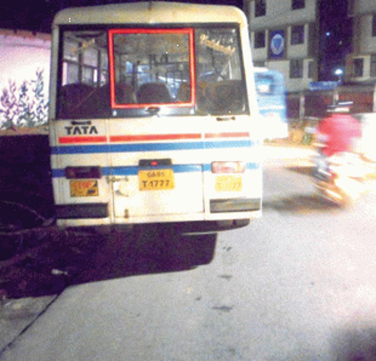 Take strict action against those parking on blind turns 1 Take strict action against those parking on blind turns