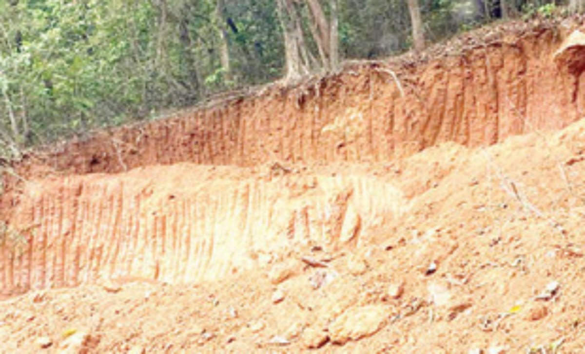Taleigao hill cutting: Resident asked to restore land within six months