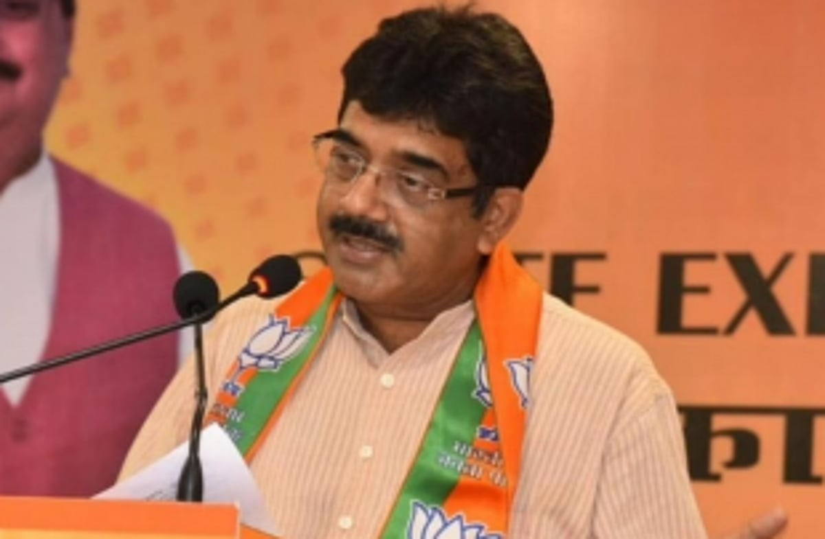 Tanavade says if it was in my hands I would have opposed merger of 8 Congress MLAs into BJP