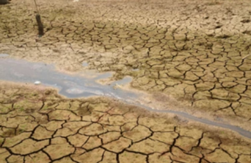 Taplona river basin parched as WRD fails  to maintain bhandaras