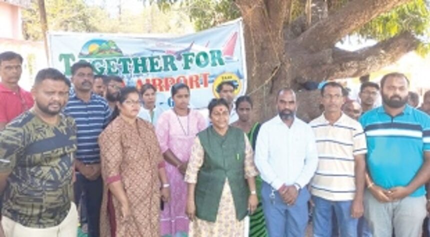Tara backs taximen, threatens to join protest with women if govt fails to notify taxi stand 1 Tara backs taximen, threatens to join protest with women if govt fails to notify taxi stand
