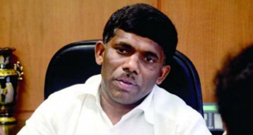 Tawadkar takes serious note of misuse of MLA’s stickers on cars
