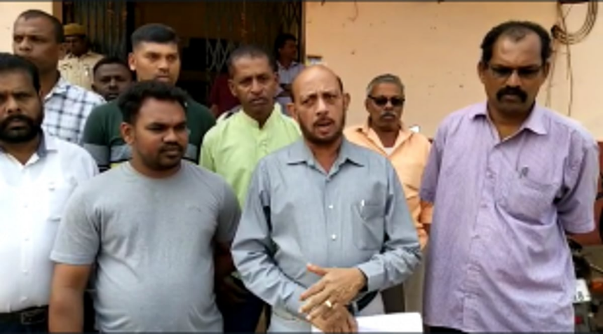 Taxi Operators from around Mopa to stage protest in front of Pernem Mamlatdar’s office 1 Taxi Operators from around Mopa to stage protest in front of Pernem Mamlatdar’s office