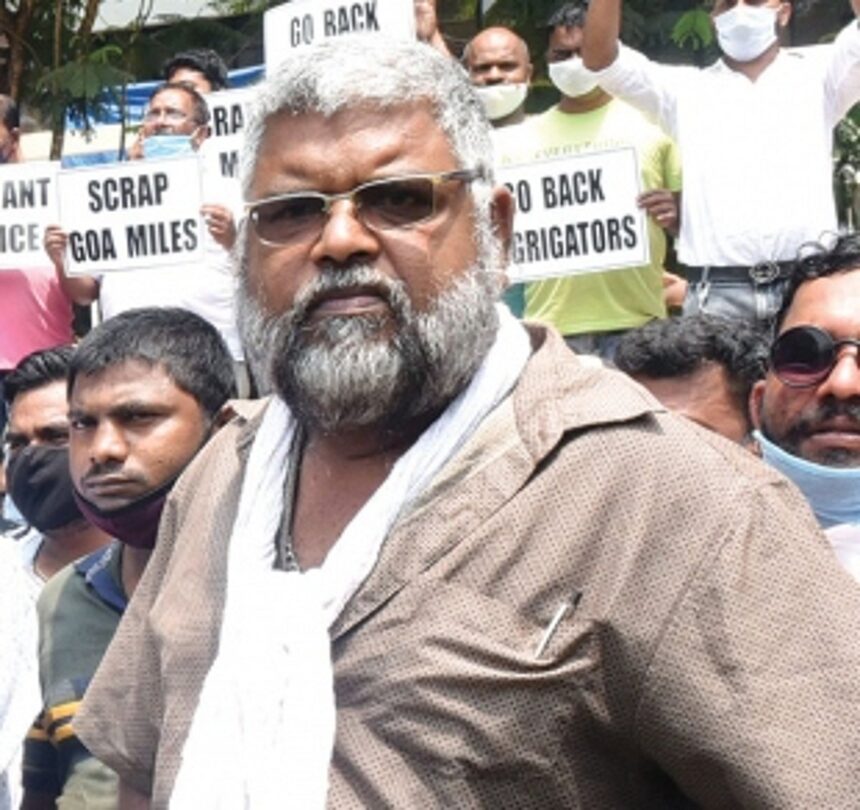 Taxi Owners spokesperson Bappa,  member held; released on bail