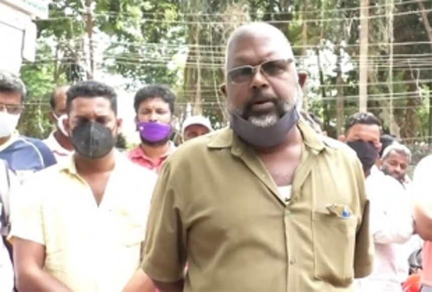 Taxi operators agree to meters but seek clarifications first