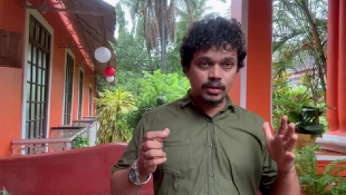 Teacher Olencio Simoes demands immediate withdrawal of Excise Dept. notification allowing sale of liquor within 100 mtrs of educational & religious institutions