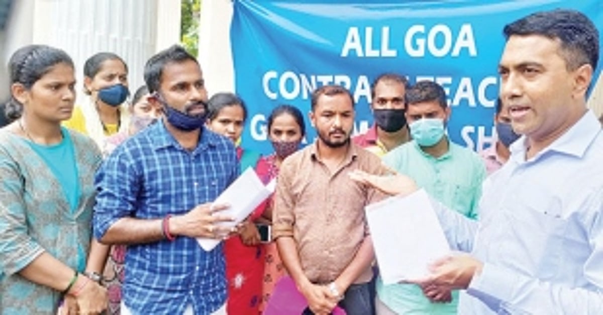 Teachers suspend strike as CM hikes salary