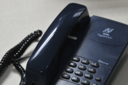 Telephone services in off mode