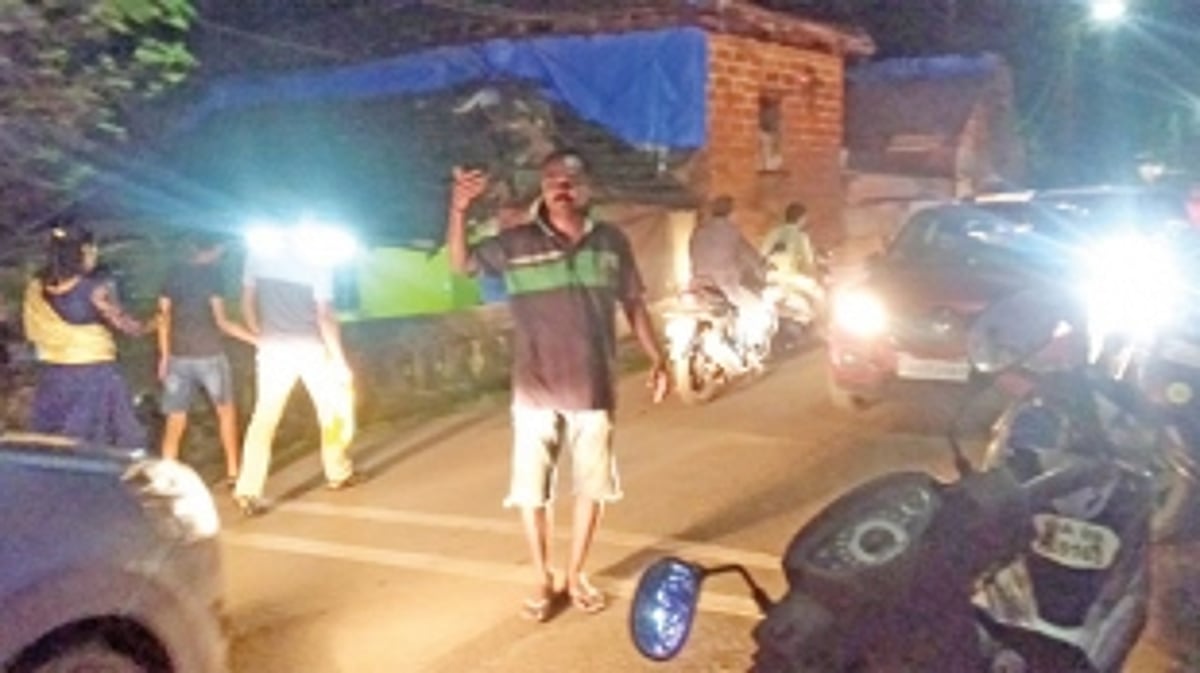 Temple town bears the brunt of traffic jams as devotees throng to celebrate Navratri