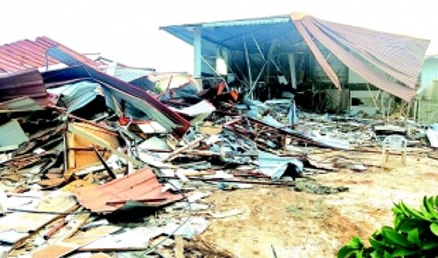 Ten structures illegally erected on govt land in CRZ demolished at Guddem-Siolim