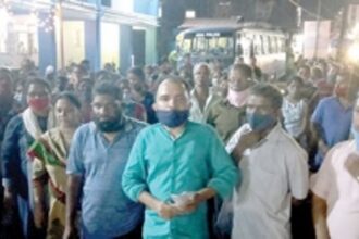 Tension at Bandora as Bokadbag locals protest entry of Sanatan members to hilly residential area