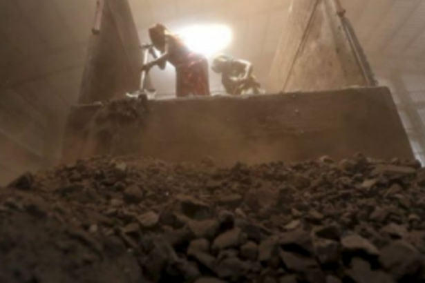 Tension at Querim as truck  owner unloads ‘coal’