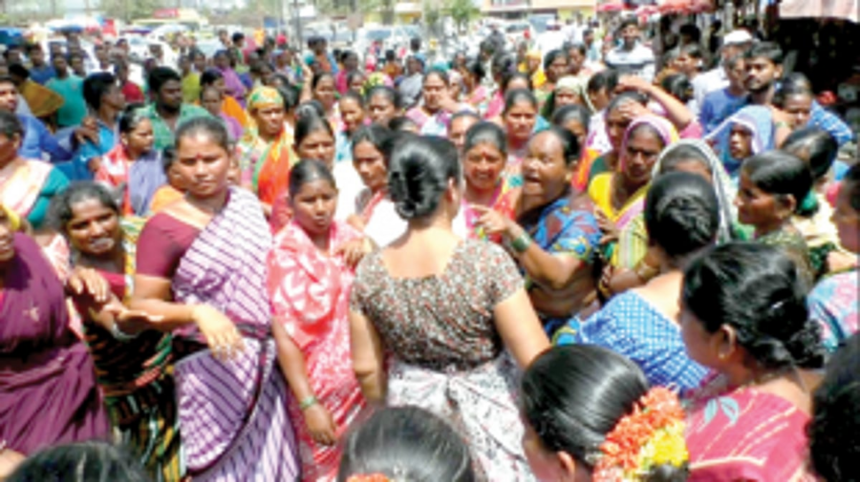Tension grips Vasco as market, roadside fish vendors clash