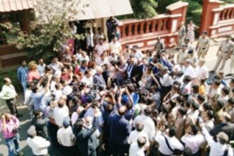 The (Cong) leopard never changes its spots. It’s dialing ‘D’ for deals