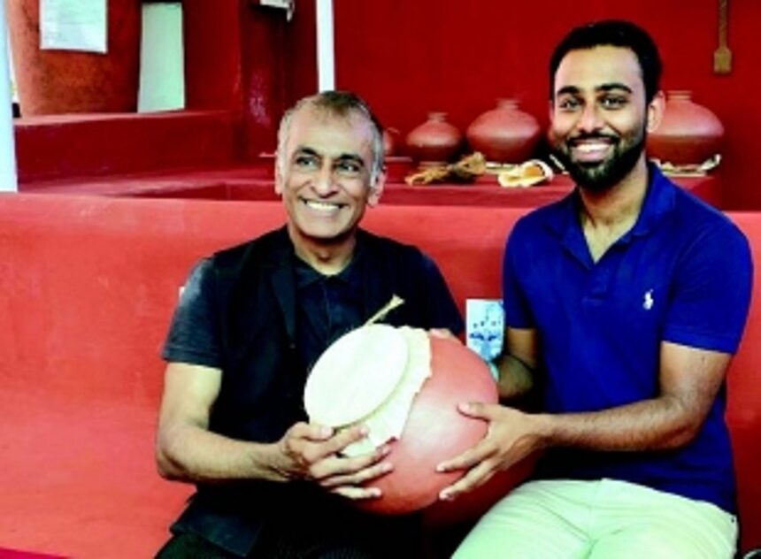 The beats of the ghumot in an international album